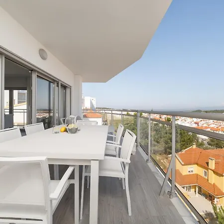 아파트 Views Aa - By Sch