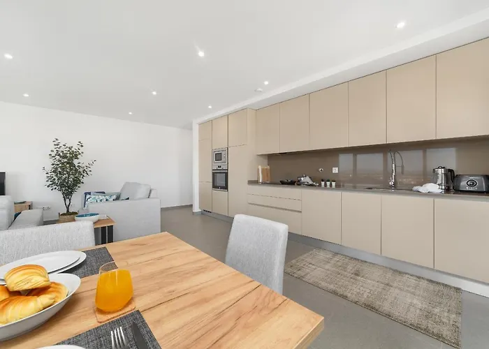 3 Bedroom With Sea View Terrace - Views Sch059 Appartamento