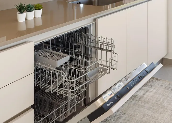 3 Bedroom With Sea View Terrace - Views Sch059 Appartamento